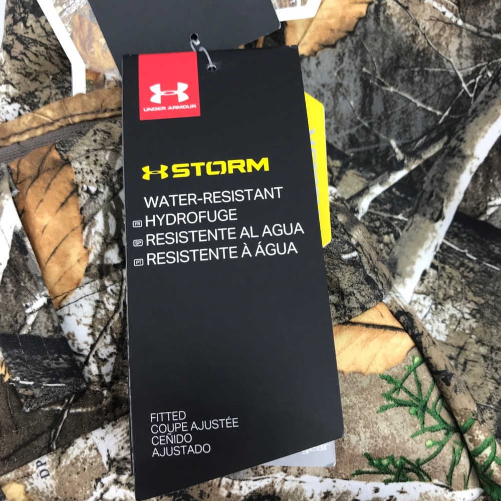 ๐ดSOLD Under Armour Womens Brow Tine Mid Season - Picture 8 of 8
